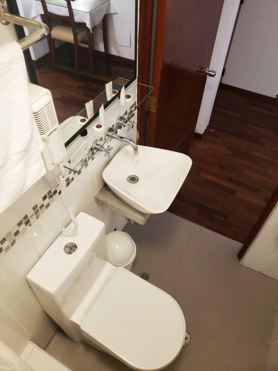 Hotel El Carmelo Miraflores 리마 외부 사진